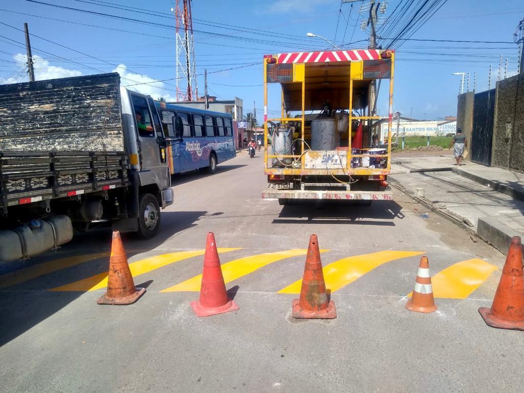 Prefeitura reforça sinalização viária no bairro Santa Maria - SMTT Aracaju